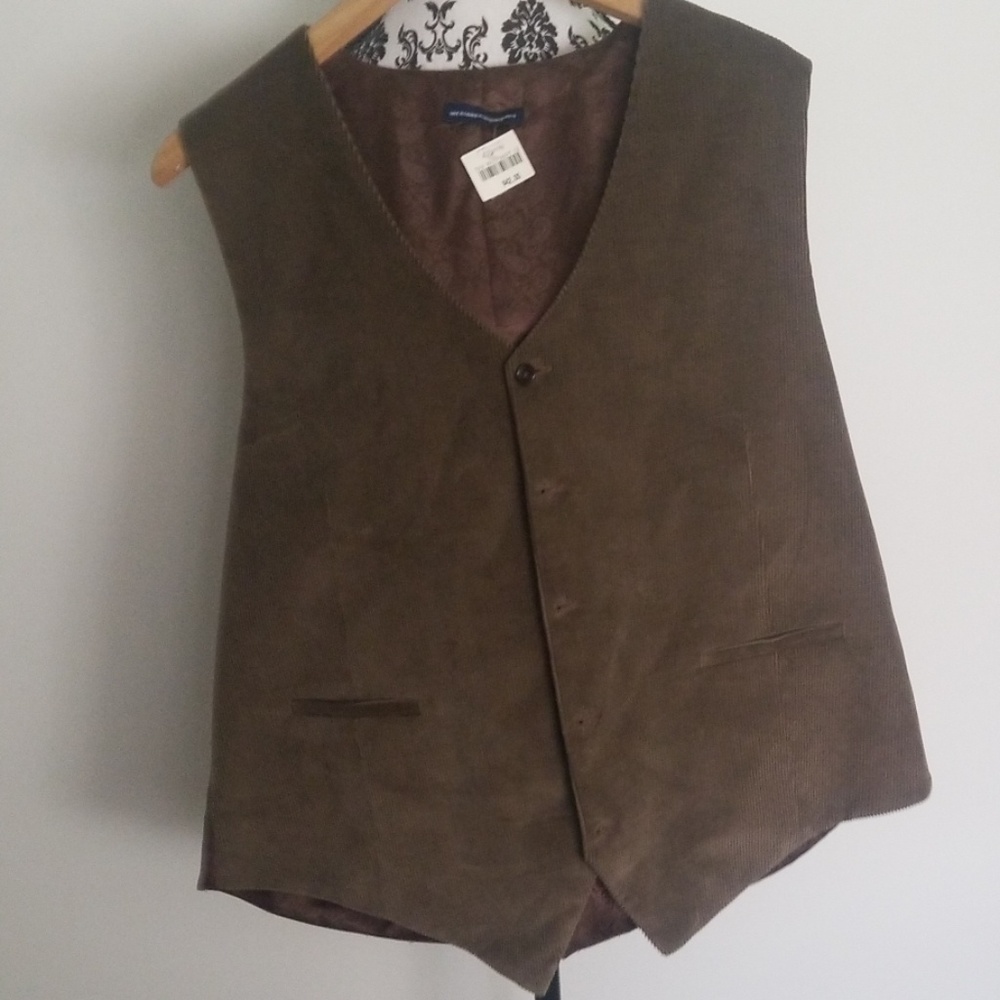 ⬇️NWT BROWN CURDOROY FRONT VEST